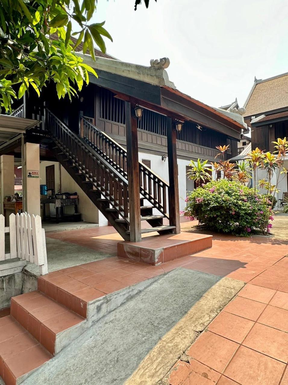Residence Boutique Hotel Luang Prabang Extérieur photo